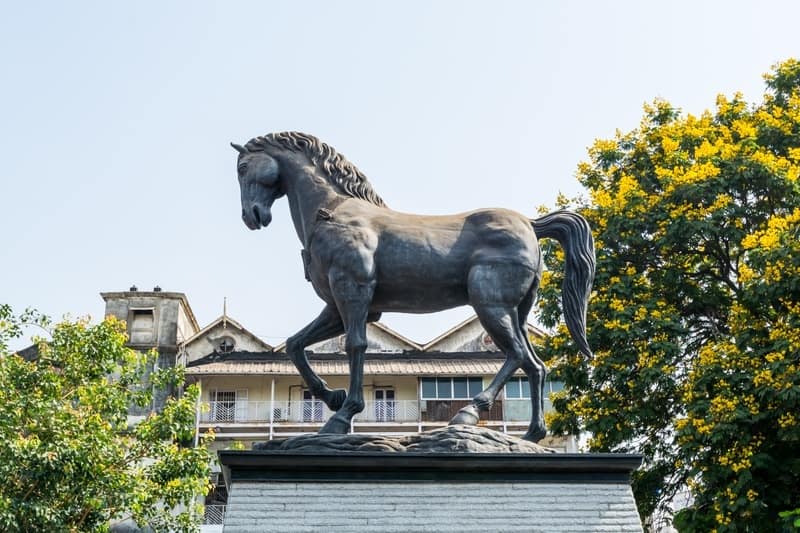 Kala Ghoda Statue