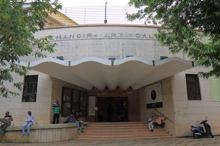 Jehangir Art Gallery In Mumbai - History, Timing, Attraction